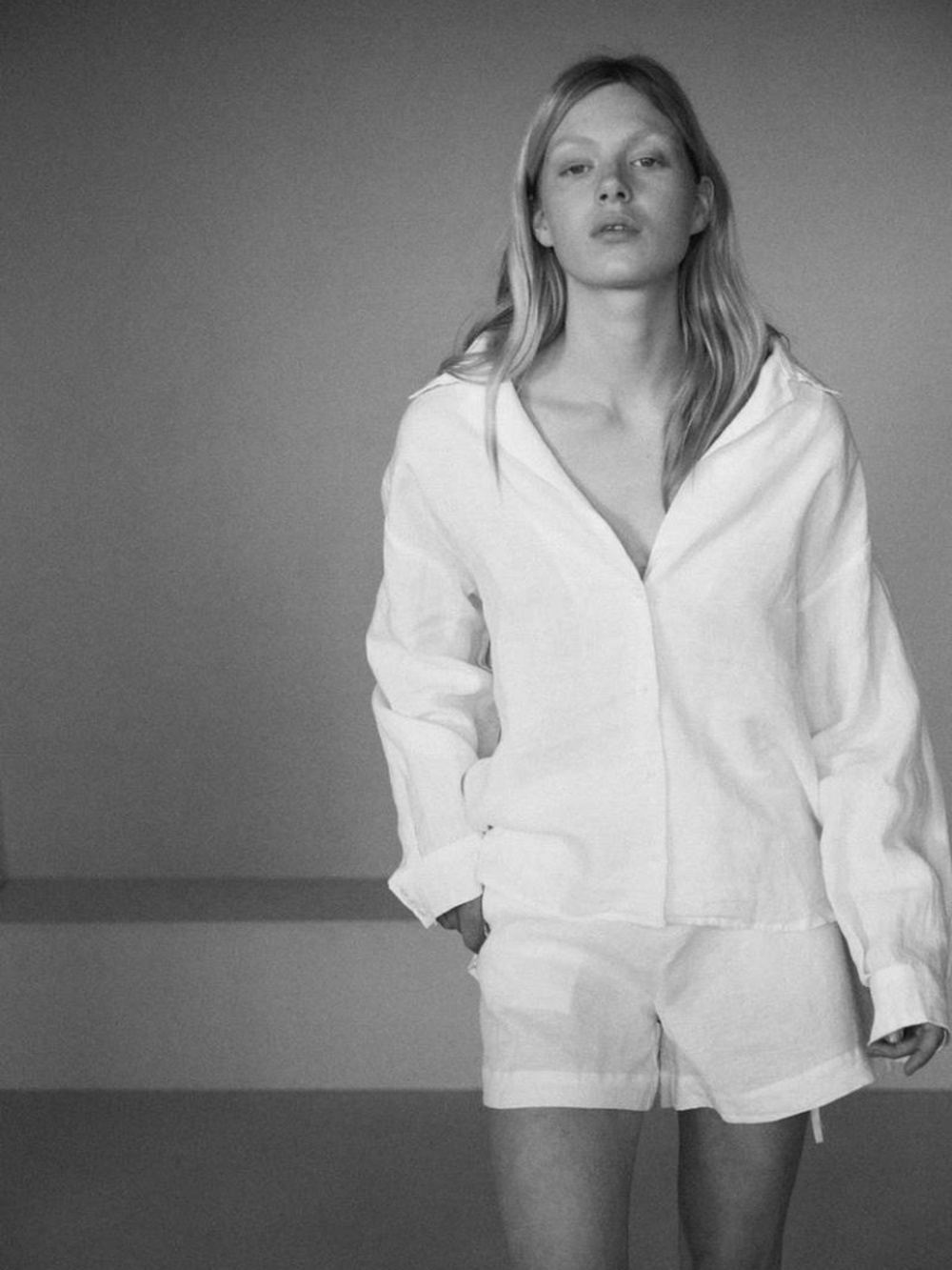 DEIJI STUDIOS The Moment Shirt In Vintage White French Linen High Low 2023 S/M